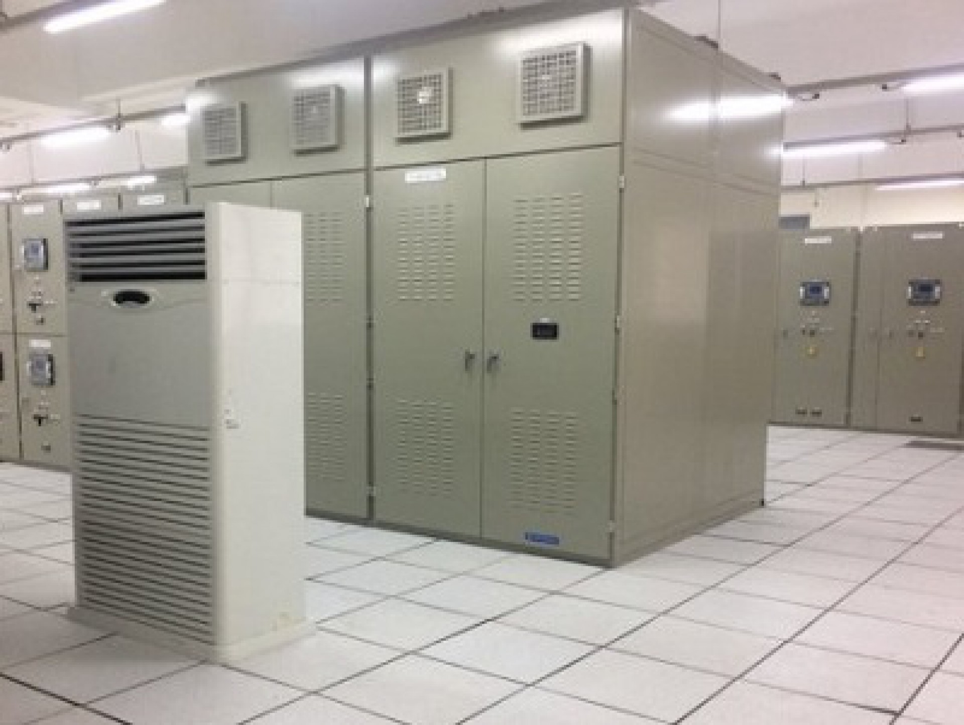 Bơm nước ngưng điều hòa tủ đứng